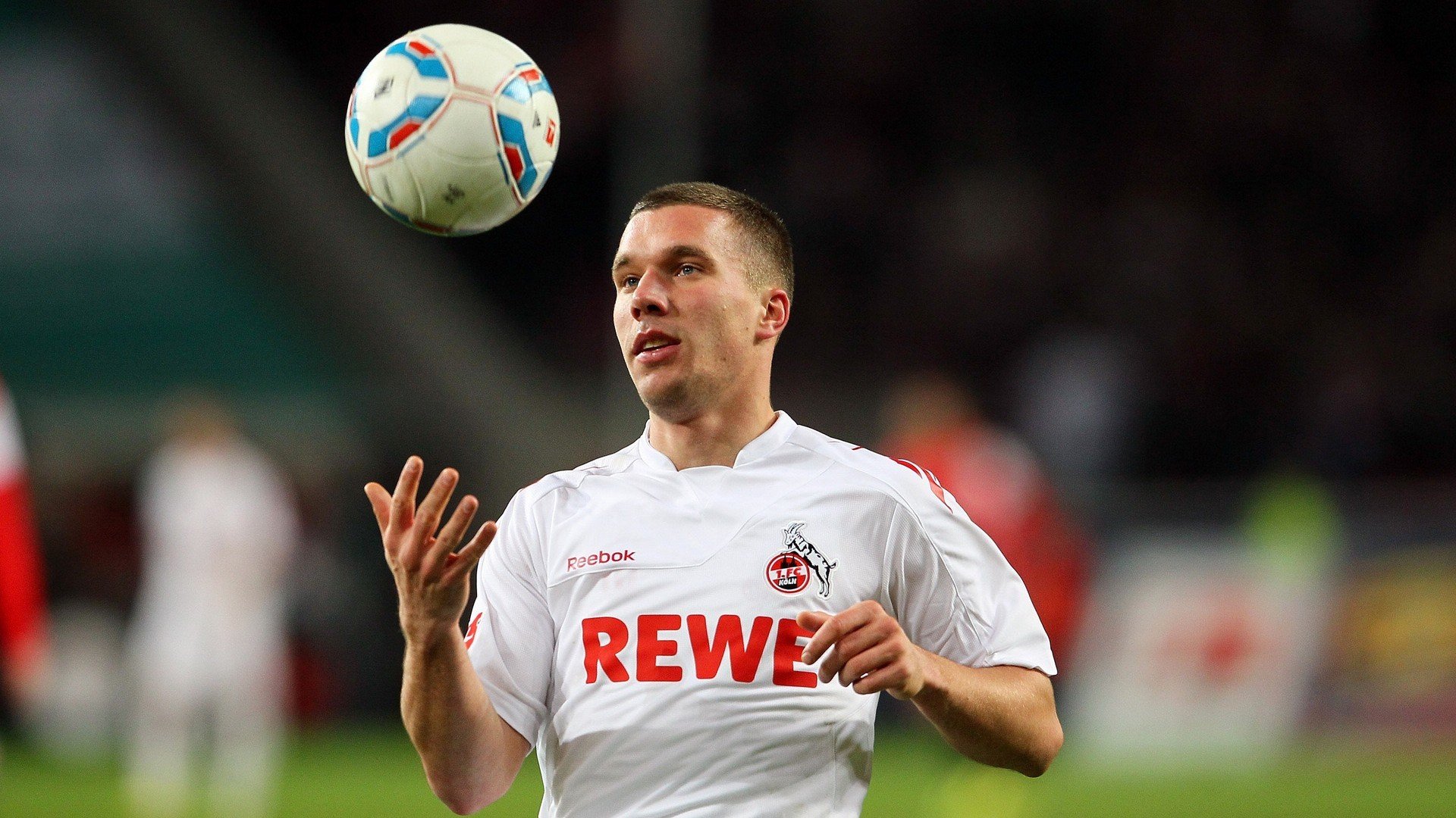 欧文赫夫因制胜球再次成为球队英雄，欧文效忠于哪个队_